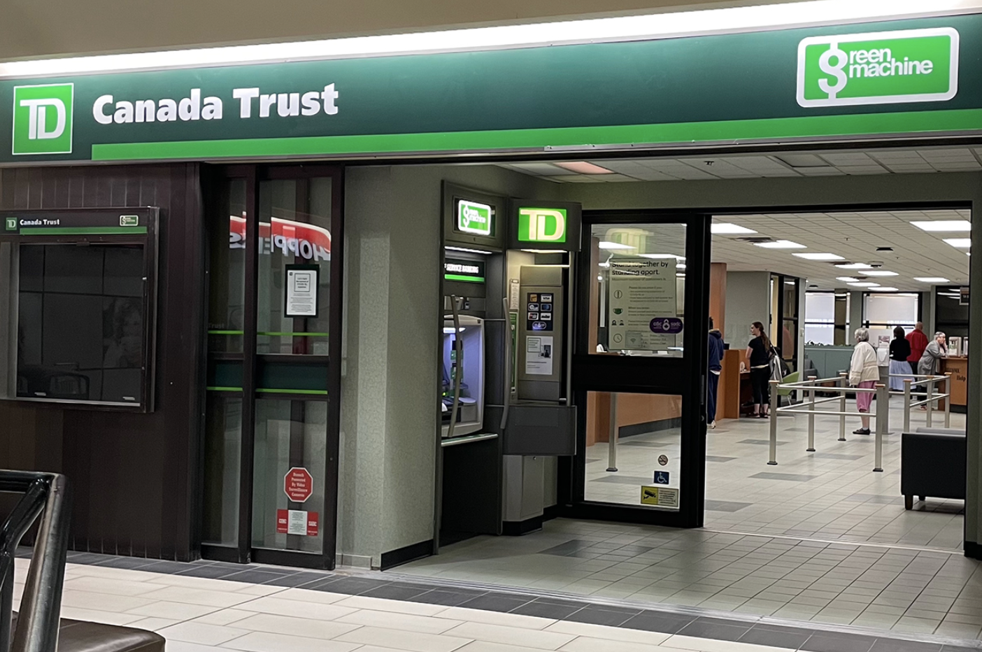 As Branches Vanish, Banks Pour Millions Into Mortgage Advice